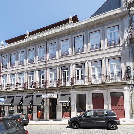 Lovelystay - Top Floor Balcony Apartment Porto Buitenkant foto