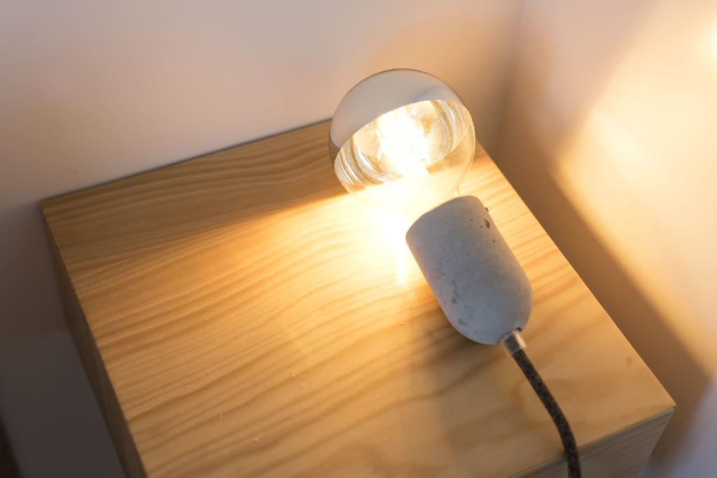 Lovelystay - Top Floor Balcony Apartment Porto Buitenkant foto
