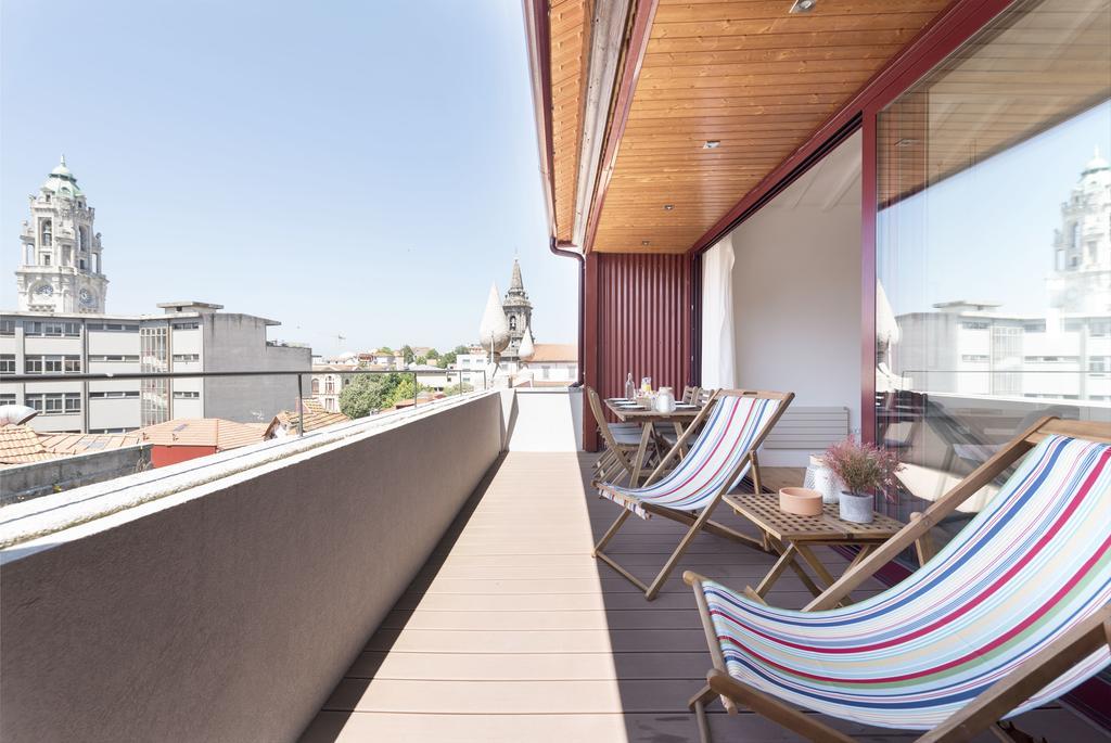 Lovelystay - Top Floor Balcony Apartment Porto Buitenkant foto